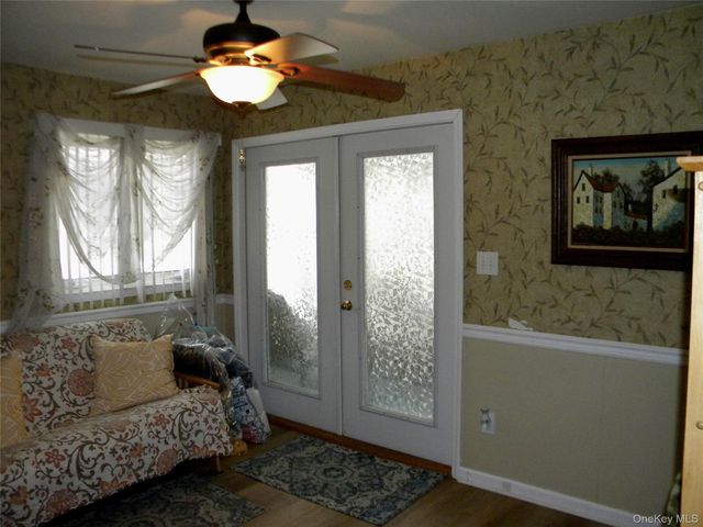 79 S Evergreen Drive, Selden, NY 11784