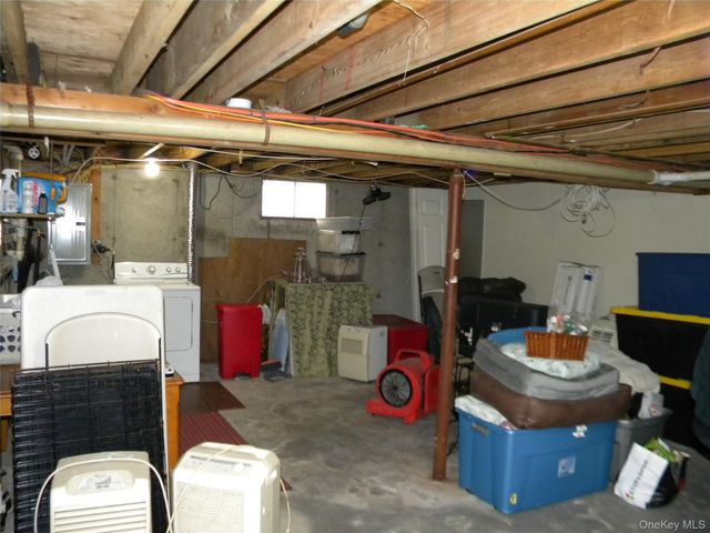 79 S Evergreen Drive, Selden, NY 11784