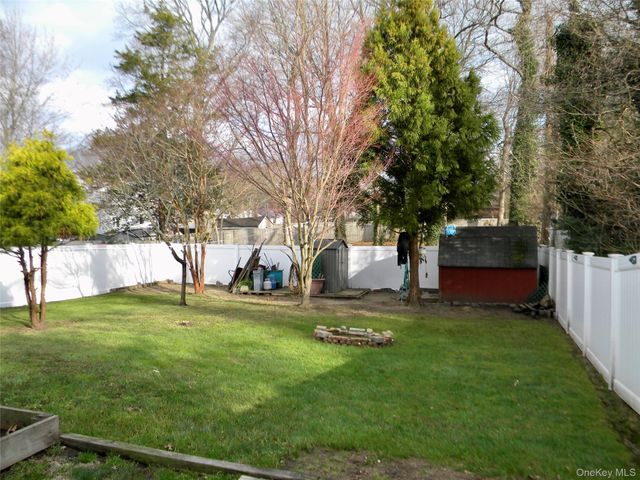 79 S Evergreen Drive, Selden, NY 11784