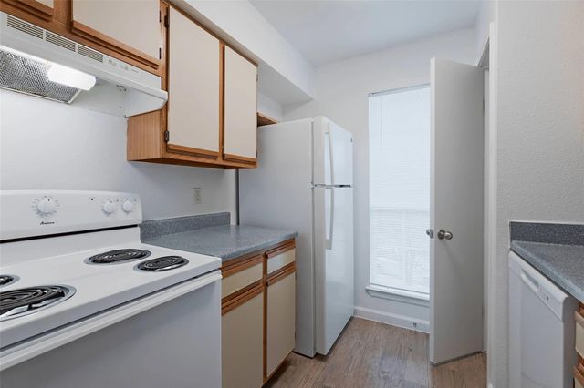 2430 Cromwell CIR 0515, Austin, TX 78741