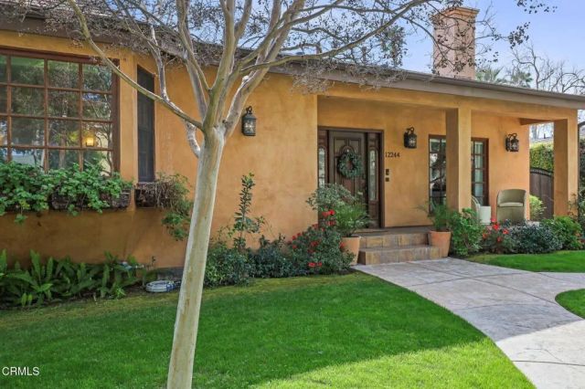 12244 Tiara Street, Valley Village, CA 91607