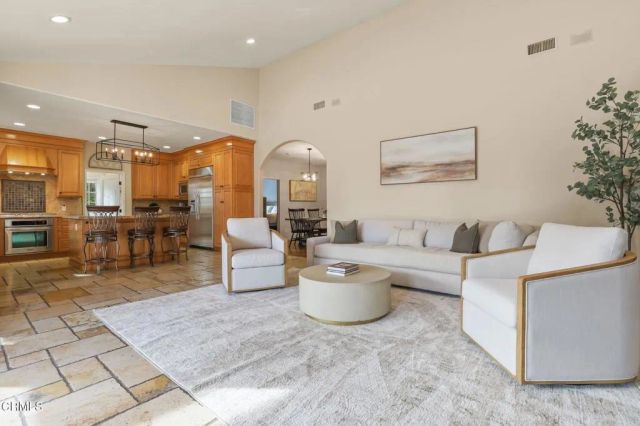 12244 Tiara Street, Valley Village, CA 91607