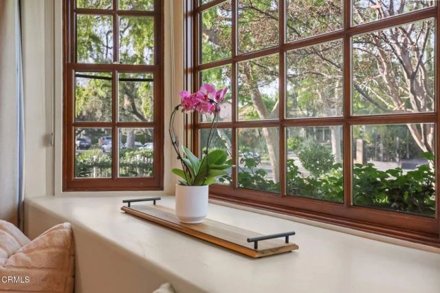 12244 Tiara Street, Valley Village, CA 91607