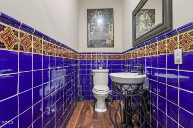 12244 Tiara Street, Valley Village, CA 91607