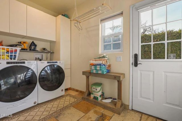 12244 Tiara Street, Valley Village, CA 91607