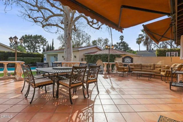 12244 Tiara Street, Valley Village, CA 91607