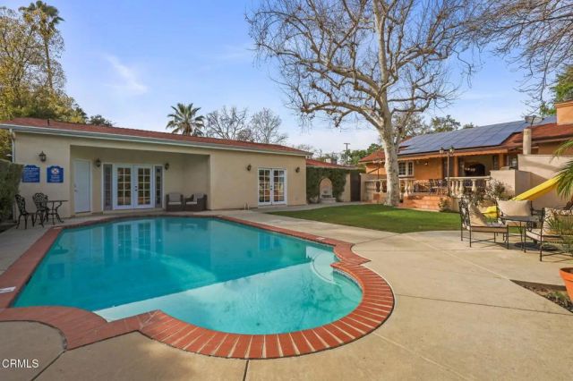 12244 Tiara Street, Valley Village, CA 91607