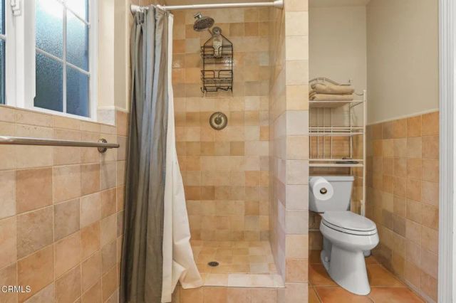 12244 Tiara Street, Valley Village, CA 91607