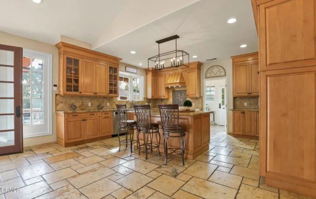 12244 Tiara Street, Valley Village, CA 91607