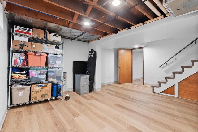 828 N WEBSTER AVENUE, De Pere, WI 54115