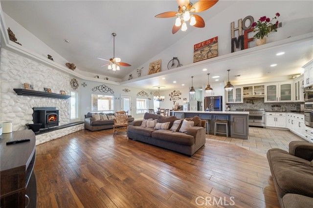 7172 Jargon St, Hesperia, CA 92344