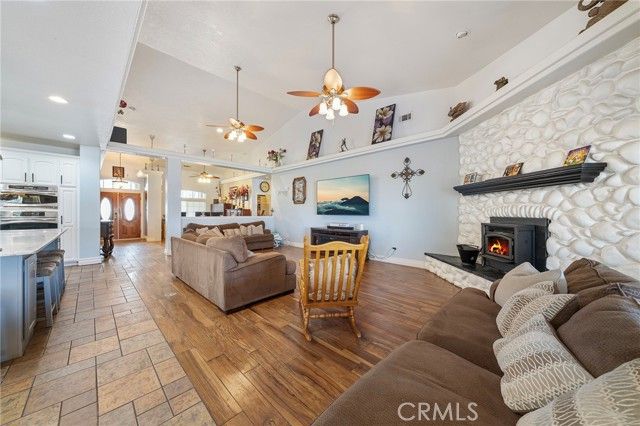 7172 Jargon St, Hesperia, CA 92344