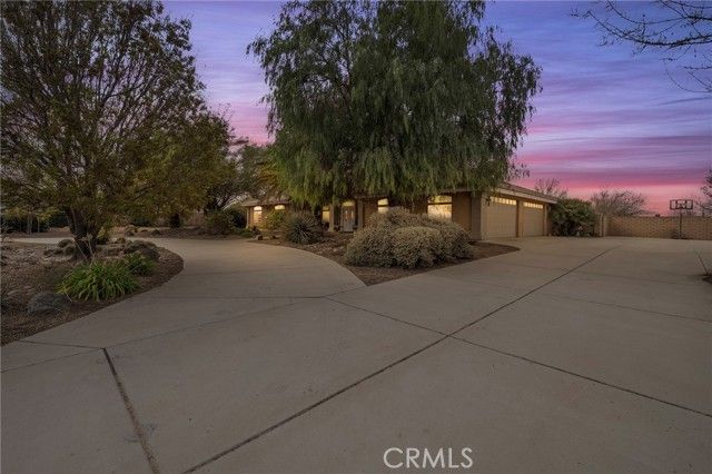 7172 Jargon St, Hesperia, CA 92344