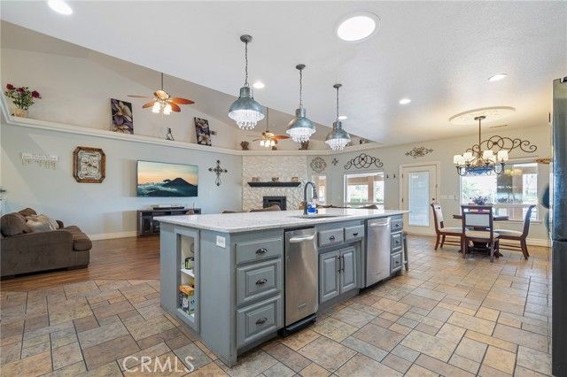 7172 Jargon St, Hesperia, CA 92344