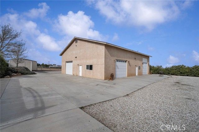 7172 Jargon St, Hesperia, CA 92344