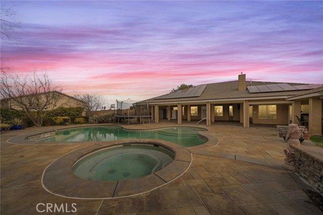 7172 Jargon St, Hesperia, CA 92344