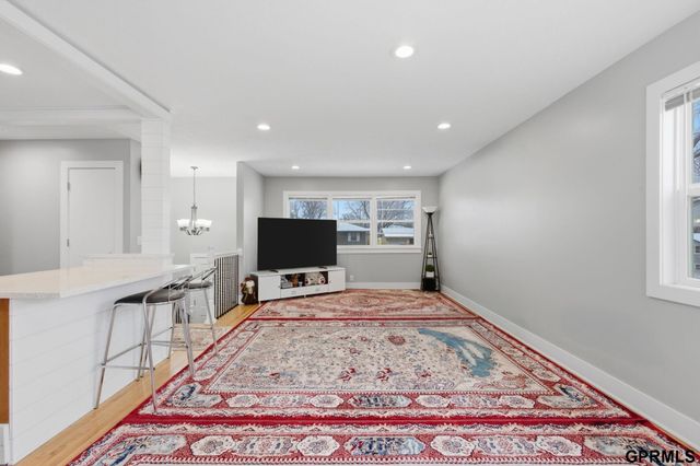 2916 S 137th Street, Omaha, NE 68144