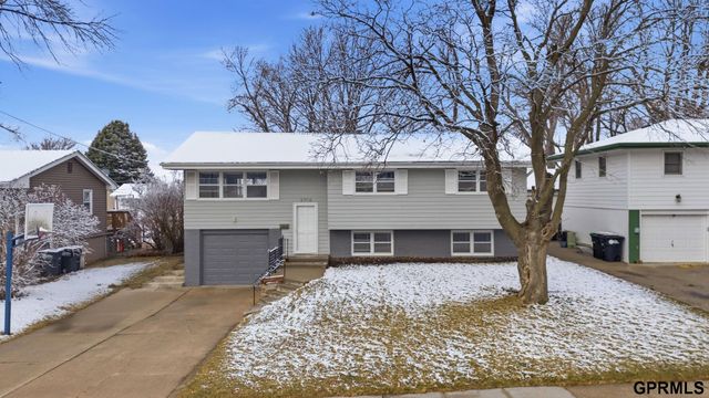 2916 S 137th Street, Omaha, NE 68144