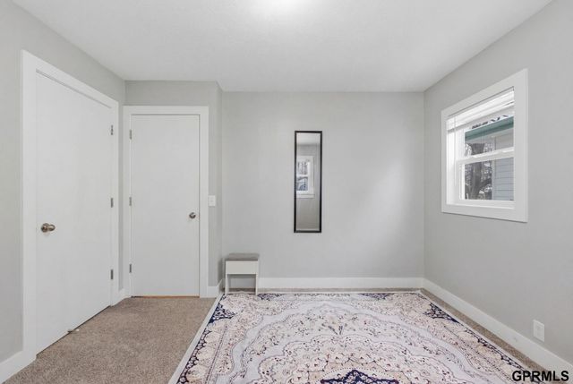 2916 S 137th Street, Omaha, NE 68144