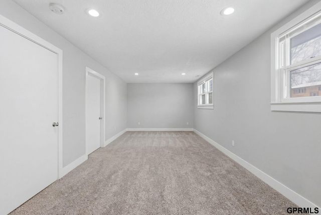 2916 S 137th Street, Omaha, NE 68144