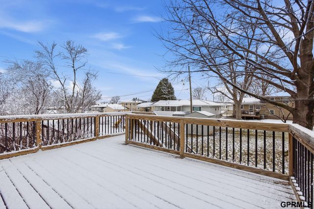 2916 S 137th Street, Omaha, NE 68144