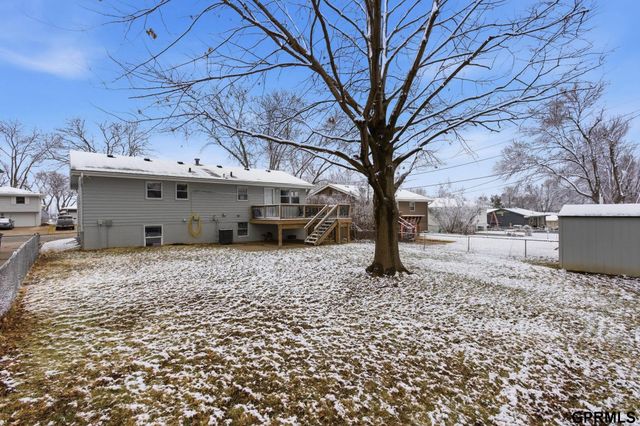 2916 S 137th Street, Omaha, NE 68144