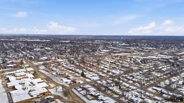 2916 S 137th Street, Omaha, NE 68144