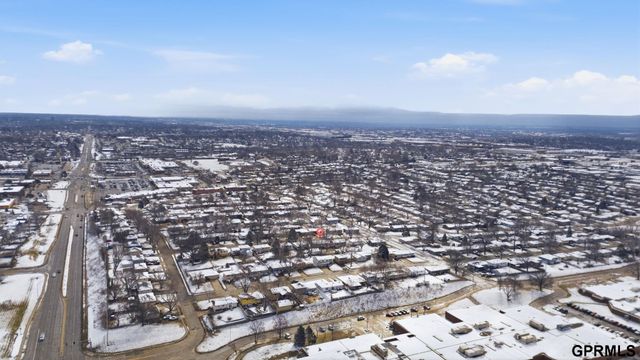 2916 S 137th Street, Omaha, NE 68144