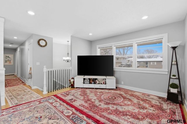 2916 S 137th Street, Omaha, NE 68144