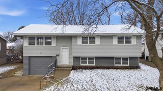 2916 S 137th Street, Omaha, NE 68144