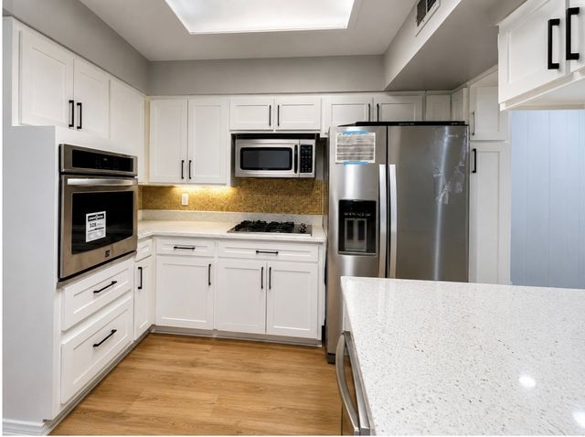 9022 Villa Park Circle, Dallas, TX 75225