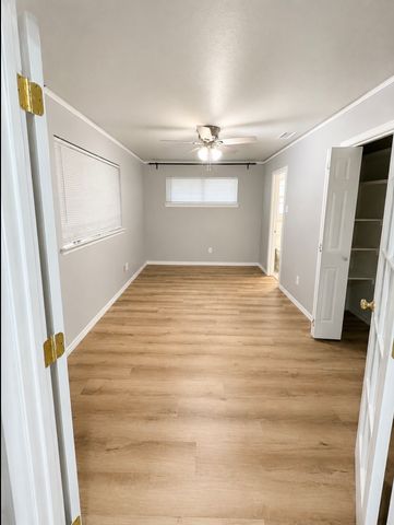 9022 Villa Park Circle, Dallas, TX 75225