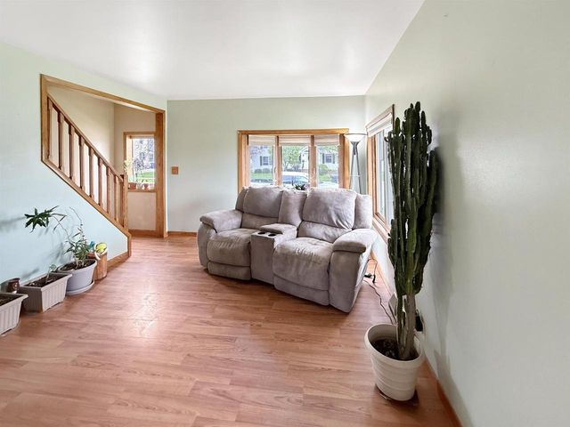709 WILSON STREET, Little Chute, WI 54140