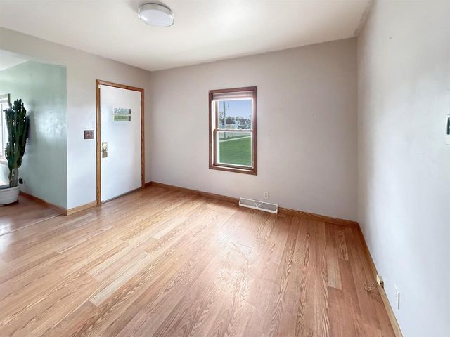 709 WILSON STREET, Little Chute, WI 54140