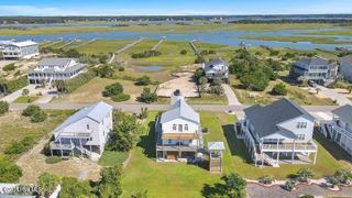 6707 Kings Lynn Drive, Oak Island, NC 28465