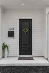 1101 W 39 1/2 ST B, Austin, TX 78756