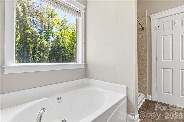 126 Carolina Bluebird Loop, Arden, NC 28704