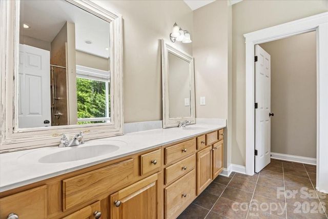 126 Carolina Bluebird Loop, Arden, NC 28704