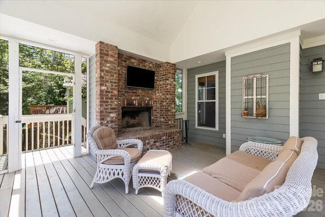 126 Carolina Bluebird Loop, Arden, NC 28704