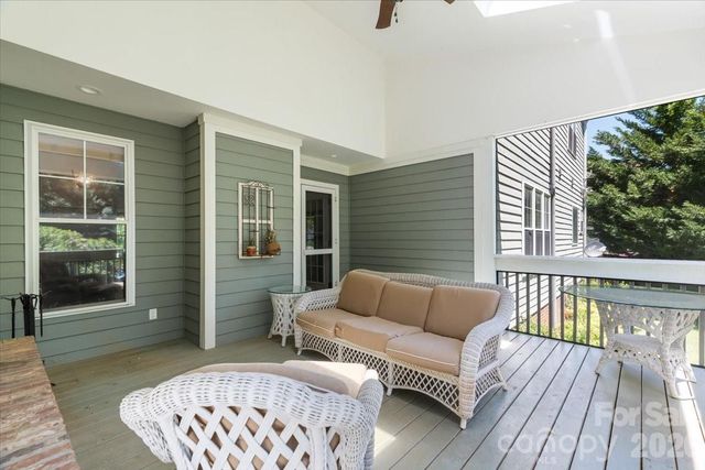 126 Carolina Bluebird Loop, Arden, NC 28704