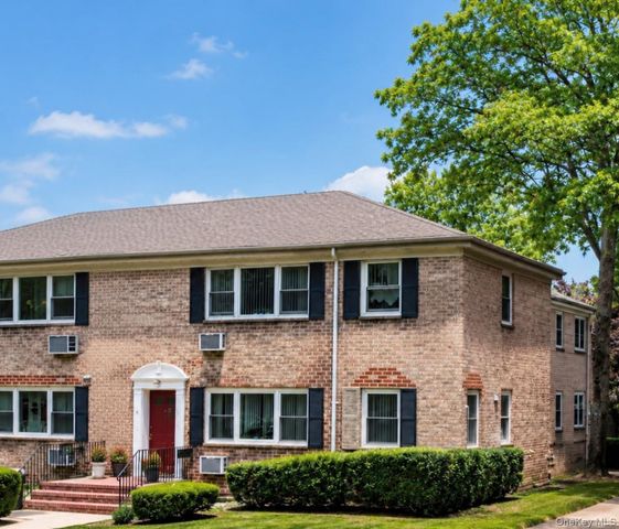 6955 150th Street 33B, Flushing, NY 11367