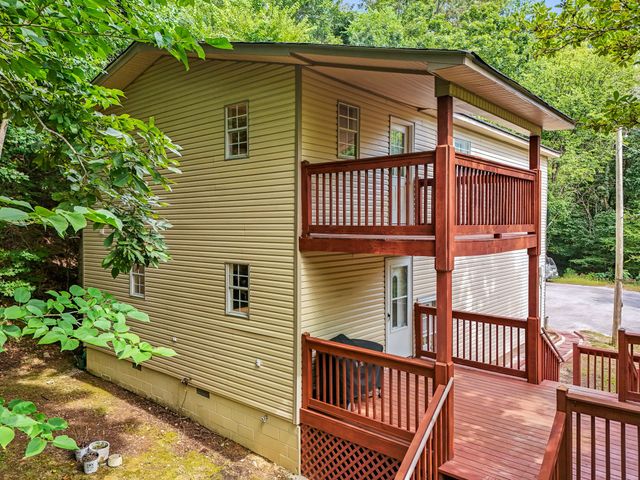 1555 Gassaway Main St, Liberty, TN 37095