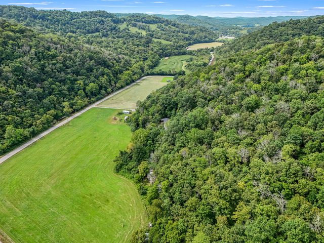 1555 Gassaway Main St, Liberty, TN 37095