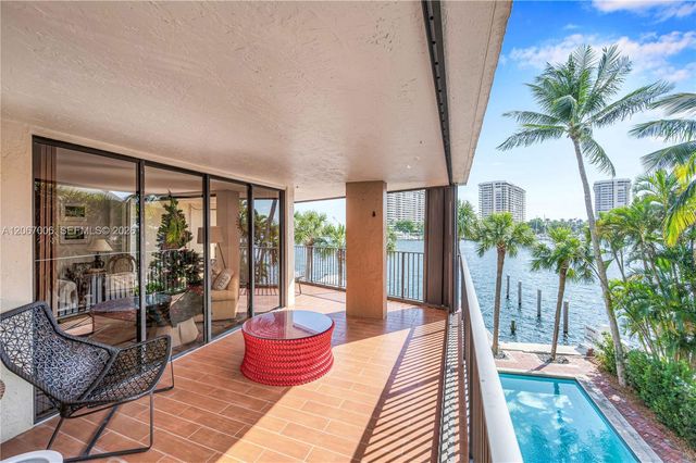 1700 S Bayshore Lane 3B, Miami, FL 33133
