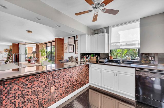1700 S Bayshore Lane 3B, Miami, FL 33133