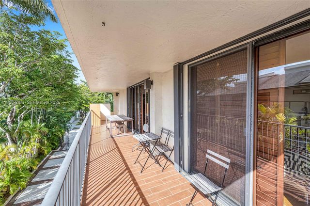 1700 S Bayshore Lane 3B, Miami, FL 33133
