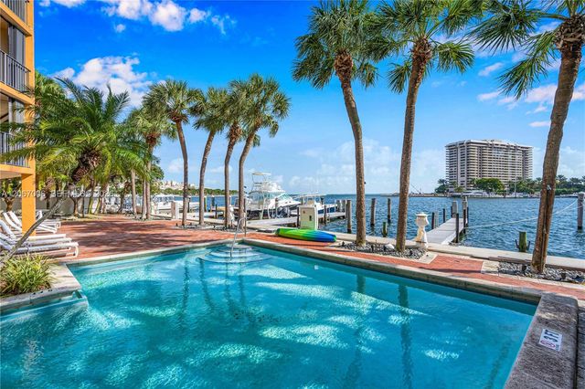 1700 S Bayshore Lane 3B, Miami, FL 33133