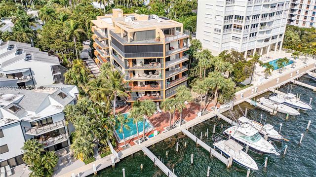 1700 S Bayshore Lane 3B, Miami, FL 33133