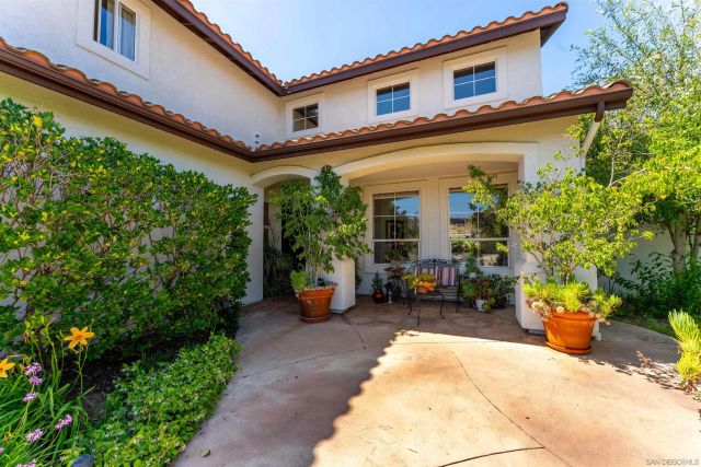 2039 Alborada Dr, Camarillo, CA 93010