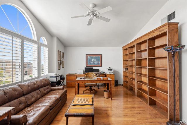 2039 Alborada Dr, Camarillo, CA 93010